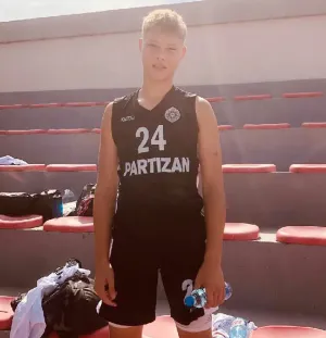 Un junior de la ACS Transilvania Braşov transferat de Partizan Belgrad
