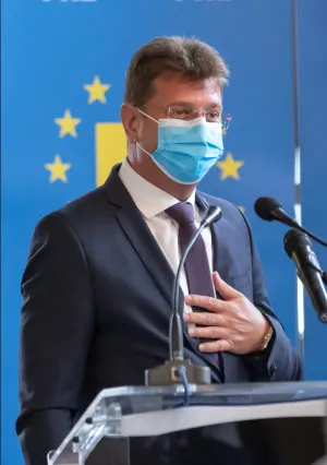 ADI ISO Mediu Braşov preia de la primăriile cu probleme gestionarea contractelor cu operatorii de salubritate