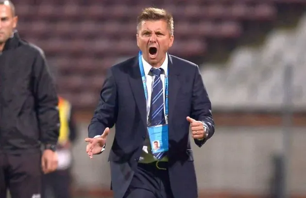 Uhrin jr. ar putea reveni la Dinamo