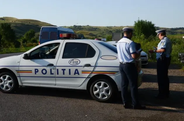 La volan, fără permis, în miezul zilei