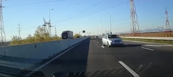 Un şmecher pe contrasens… Imagini de dosar penal