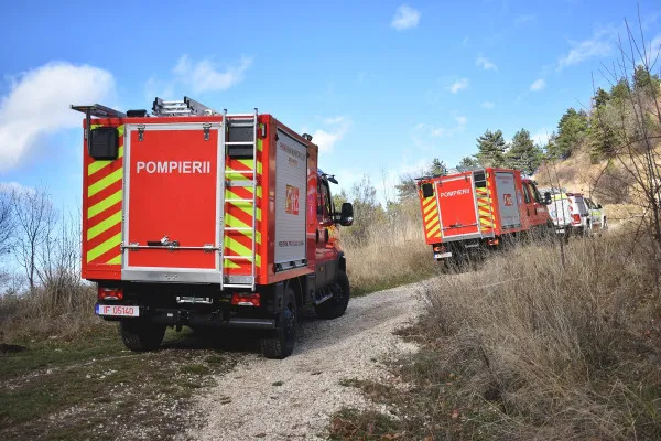 Antrenament „incendiu pe Tâmpa”. 20.000 de litri de apă , rezerva din pădure 