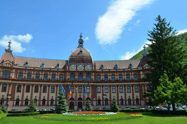 De azi, în „carantină de weekend”: Râşnov – 132 de cazuri active, Ghimbav - 56, Hoghiz - 37