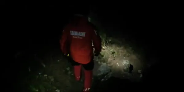Căutat pe munte, găsit în pat