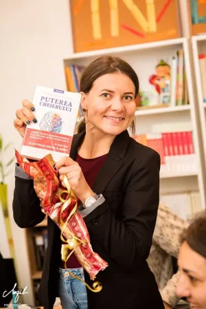 Drona „Educaţie la Înălţime” se înalţă, joi, deasupra Castelului Bran