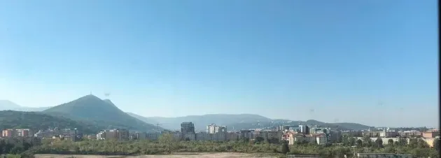 Bate vânt de criză în afacerile dezvoltatorilor imobiliari din Braşov?