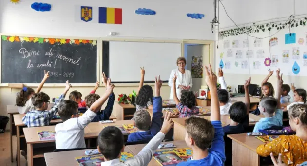 168.000 de lei cheltuie statul pentru un român cu masterat. La 1 leu investit, şi-a calculat câştig din impozite de 700%