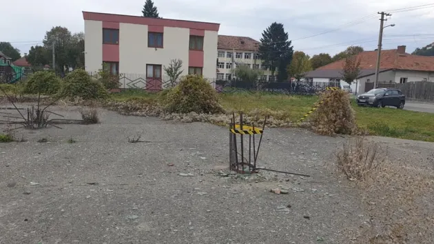 Pe fundaţiile din 2009, abandonate de Ministerul Educaţiei: Primăria Râşnov are în plan să reia lucrările la un corp de şcoală şi la o grădiniţă