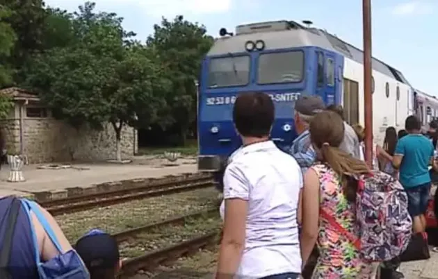 Ai între 18 şi 20 de ani? Înscrie-te pentru un abonament gratuit în UE: 30 de zile oriunde  cu trenul, din martie 2022 până în februarie 2023