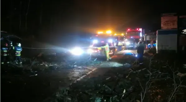 DN 1, cozi de 6 km din cauza unei „bariere” de copaci