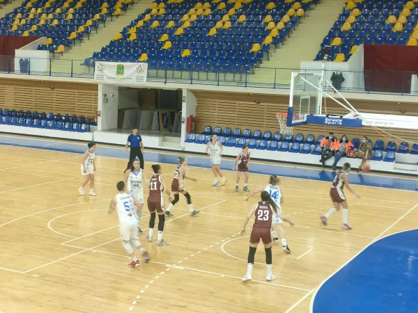 Olimpia CSU, succes în fața Rapidului