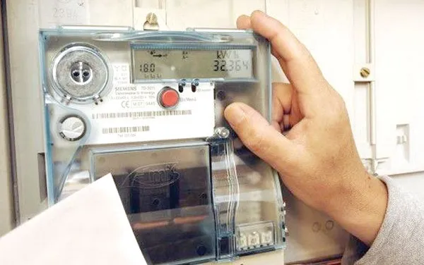 BNR: Preţurile la energie electrică şi gaze vor scădea în 2022, însă vor fi de trei ori mai mari decât în 2019  