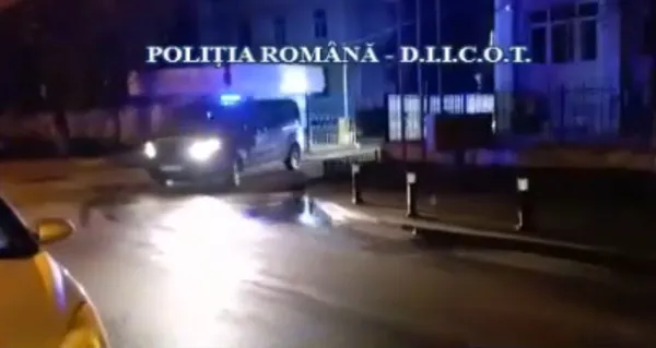 Toată ţara, răscolită ieri de Crima Organizată: mandate de ridicare de la domiciliu pentru 367 de „traficanţi de oameni”