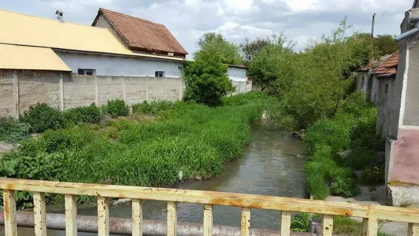 Vulcan: 64 de ani, găsit mort în pârâu