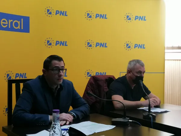 PNL a anunţat noile reguli de colaborare cu USR la Braşov