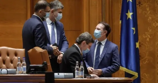Premierul „prin rotaţie”