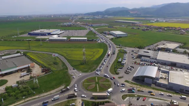 Ghimbav: Era să-şi piardă mâna la fabrică