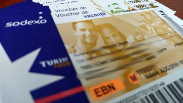 Vouchere de vacanţă pentru cel puţin 5 ani  