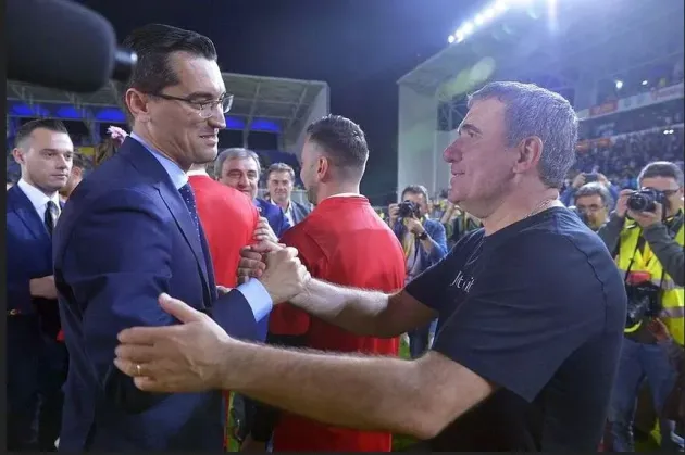 Burleanu nu l-a putut convinge pe Hagi să preia naţionala