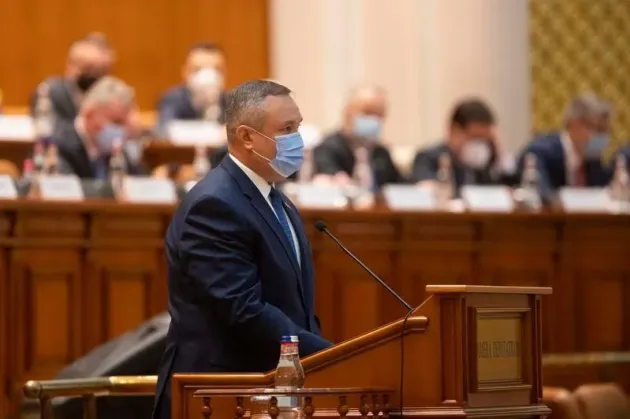 Premierul Ciucă: Certificatul verde, obligatoriu cât mai repede la locul de muncă