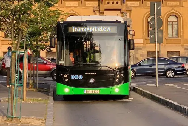 Transport gratuit pentru elevii care circulă au autobuzele RATBV în interiorul comunei Tărlungeni