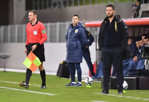 Rădoi nu mai continuă la naţională, dar numai de ea vorbeşte