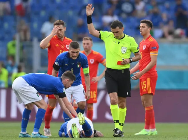 Haţegan o arbitrează pe Inter în Liga