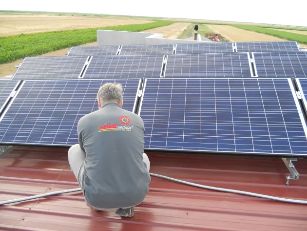 70 de firme din Braşov vor să îşi monteze panouri solare