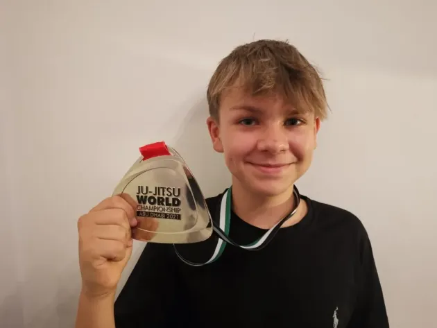 La 13 ani, vicecampion mondial la Ju Jitsu 