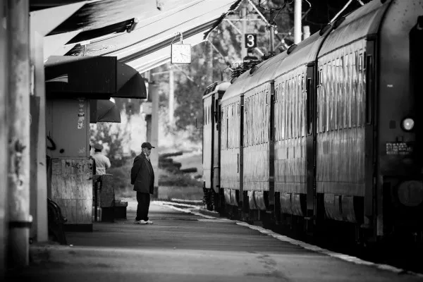 13.12.2021, zi de pomină la CFR: În nici 2 ore de la Braşov la Bucureşti