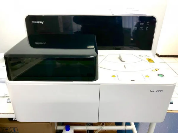 Analizator de imunitate, scanner pentru osteoporoză, ecocardiograf: Aparatură de aproape 500.000 de lei pentru spitalul din Codlea