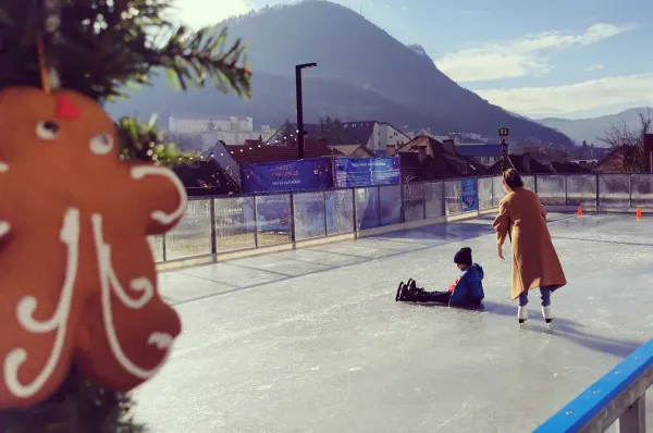 Patinezi pe terasă, cu 20 de lei