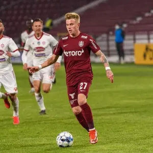 Claudiu Petrila, votat cel mai bun tânăr fotbalist din România în 2021