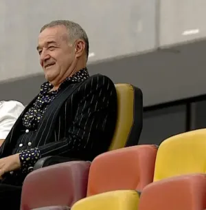 Gigi Becali a cumpărat o pensiune şi o bisericuţă