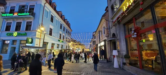 15.12, raport Covid: 1 caz pe oră, 1 deces la 5 ore