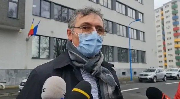 Mergeţi pe trotuar… La RAR Braşov, şi câte 100 de maşini pe lună au luat ITP-ul „la plic”