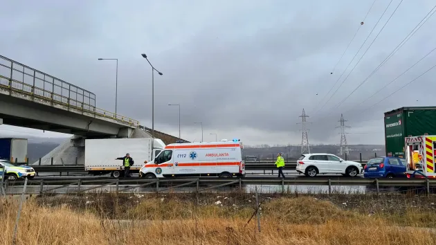 DN1: I-a făcut praf maşina, la 0,83 la mie