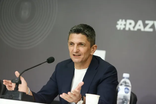 Răzvan Lucescu: „Sunt antrenor de club!”