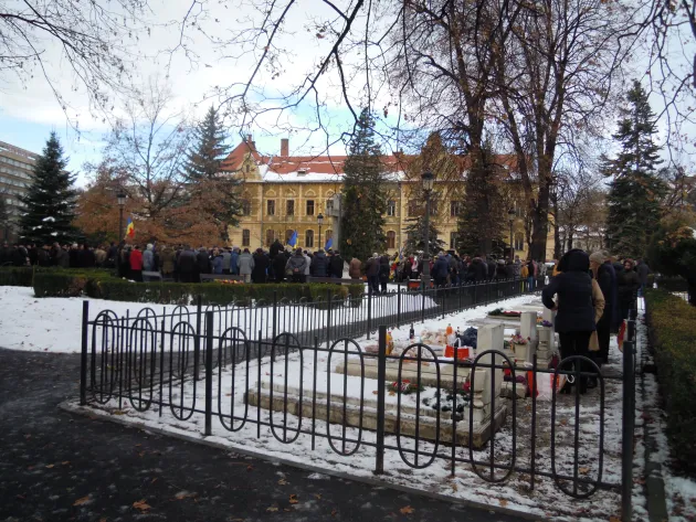 Primăria Braşov are studiul istoric pentru Monumentul Eroilor Revoluţiei 
