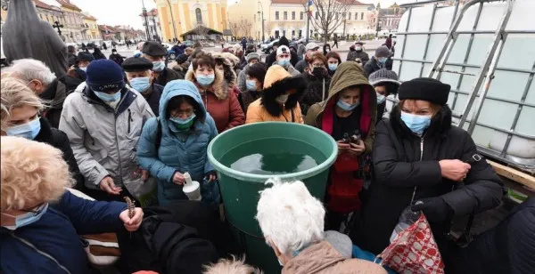 Azi, sărbătoarea „3 în 1”