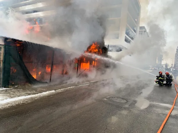 Incendiu pe şantier