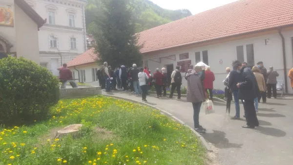 Cine s-a vaccinat în perioada 3 septembrie - 10 decembrie la Spitalul Militar îşi poate ridica tichetele