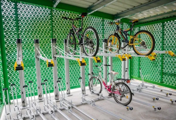 Cele mai votate în Braşov: parcarea pentru biciclete şi grădina de zarzavat