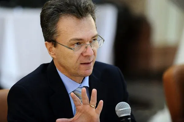 APAPR: Doar 1 din 10 români din Pilonul II îşi verifică contul de pensie privată