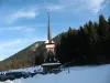 Poiana Braşov: Până şi biserica îşi face hotel