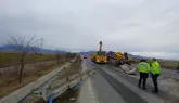 Trafic blocat pe un sector al Ocolitoarei Brașovului. O autocisternă a intrat in parapetul de separare a sensurilor