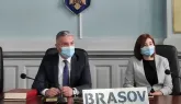 Noul subprefect al Brașovului a depus jurământul. „Voi reprezenta Guvernul, cu onoare, responsabilitate și demnitate, în fața tuturor brașovenilor”, a promis Lucian Pătrașcu