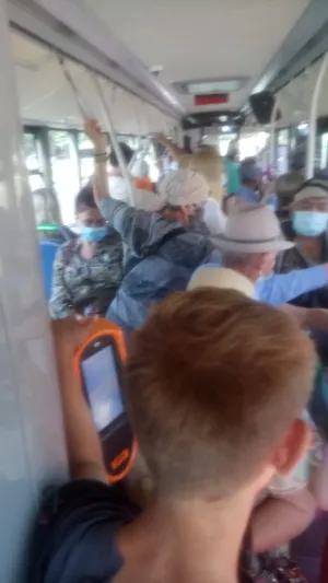 Câţi călători vor mai avea voie în tren, autobuz, metrou