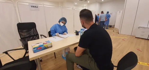 Peste 77.500 de persoane au primit deja doza 3, la Braşov