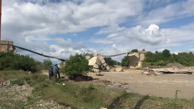 Podul de peste pârâul Zizin din Budila va intra în reparaţii